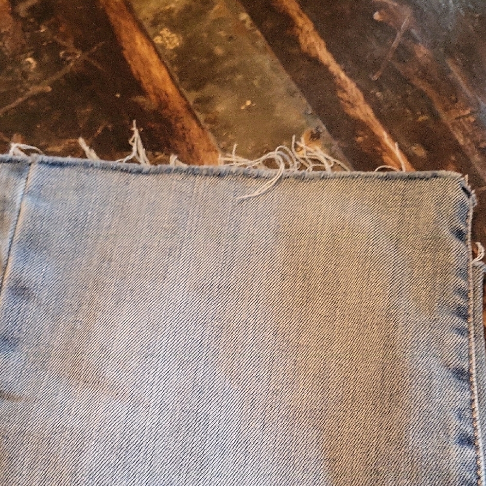 Lucky Brand Light Blue Straight Leg Jeans - Picture 3 of 7